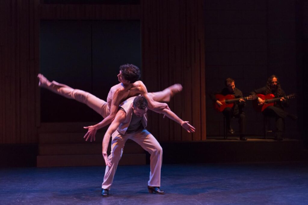 K1024 babel torre viva